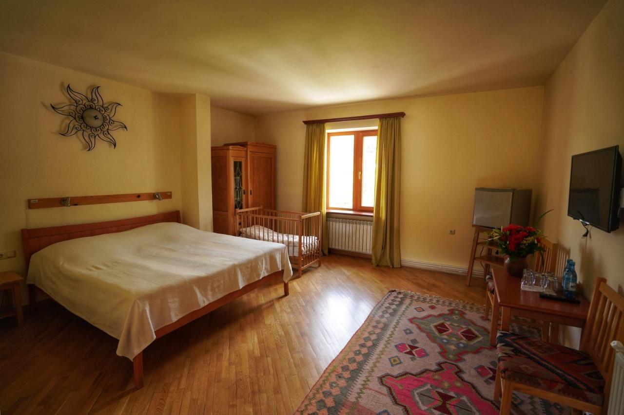 Hotel Mirhav Goris Ngoại thất bức ảnh