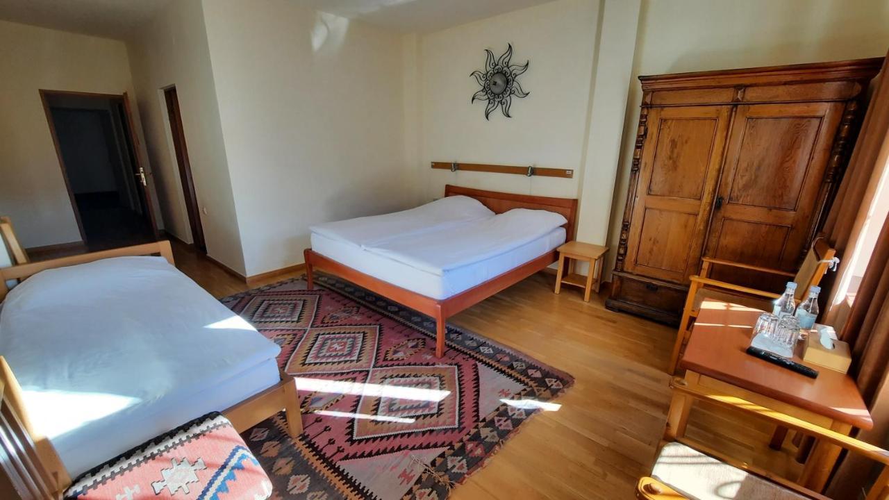 Hotel Mirhav Goris Ngoại thất bức ảnh