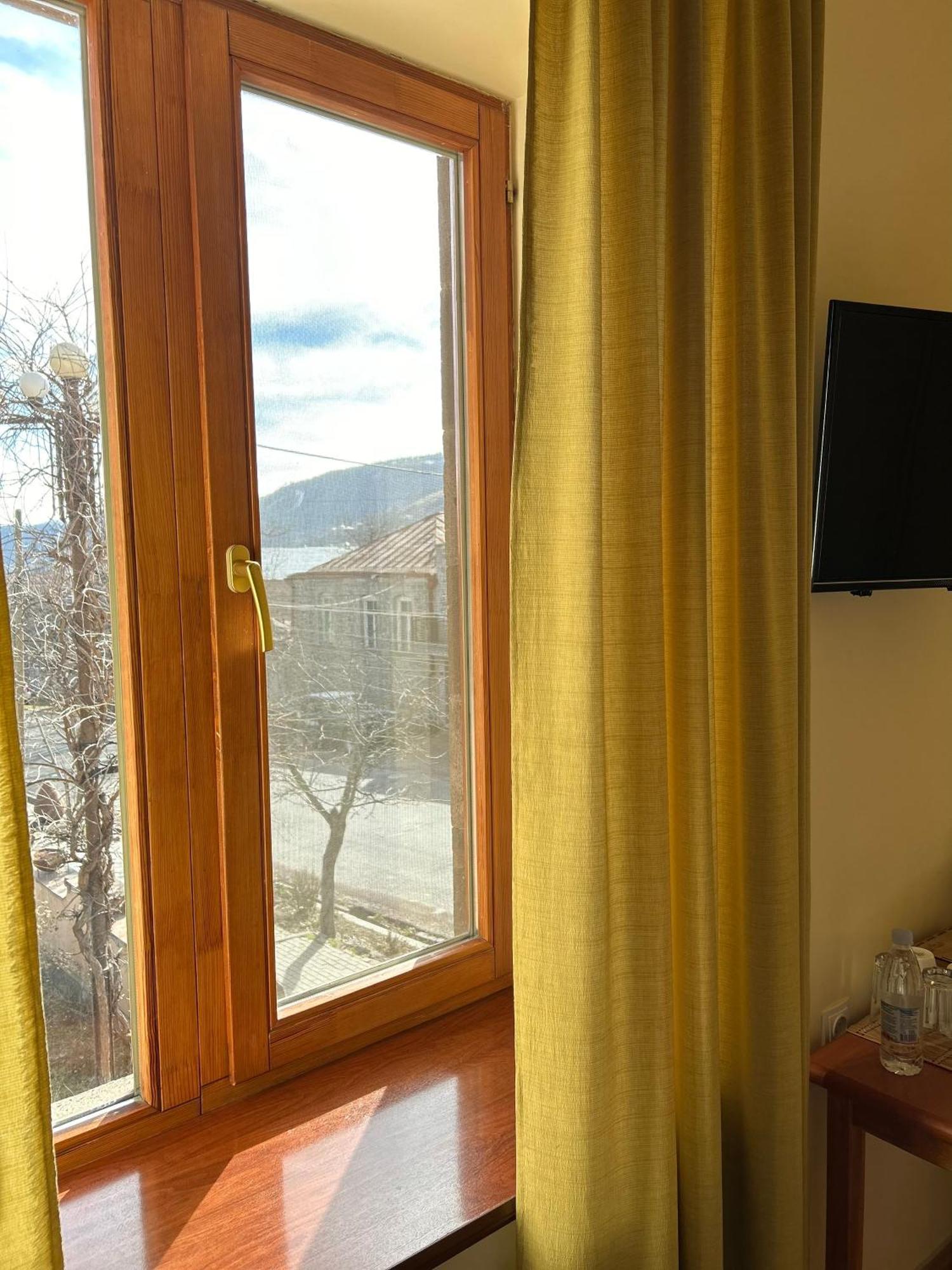 Hotel Mirhav Goris Ngoại thất bức ảnh