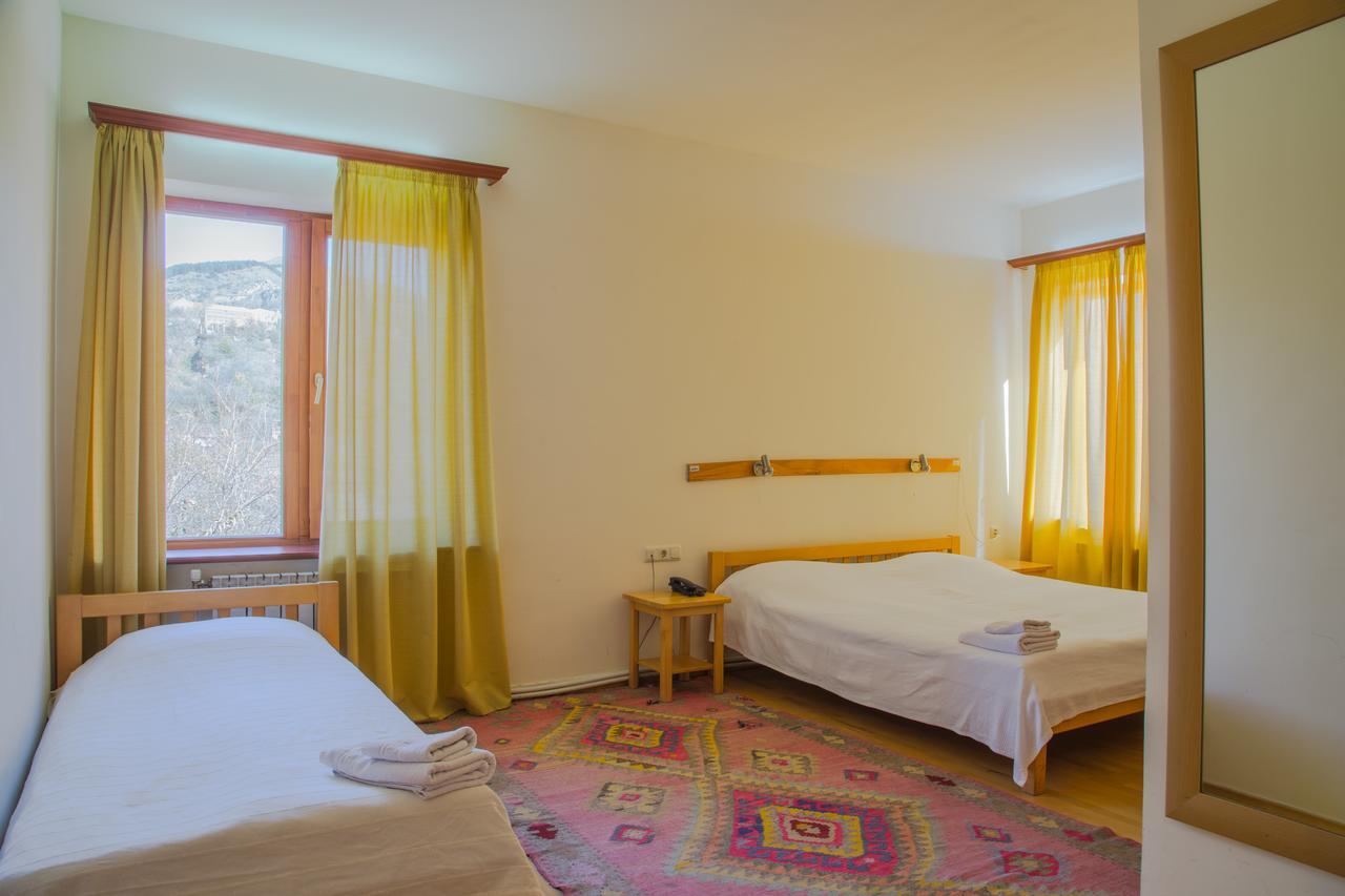Hotel Mirhav Goris Ngoại thất bức ảnh